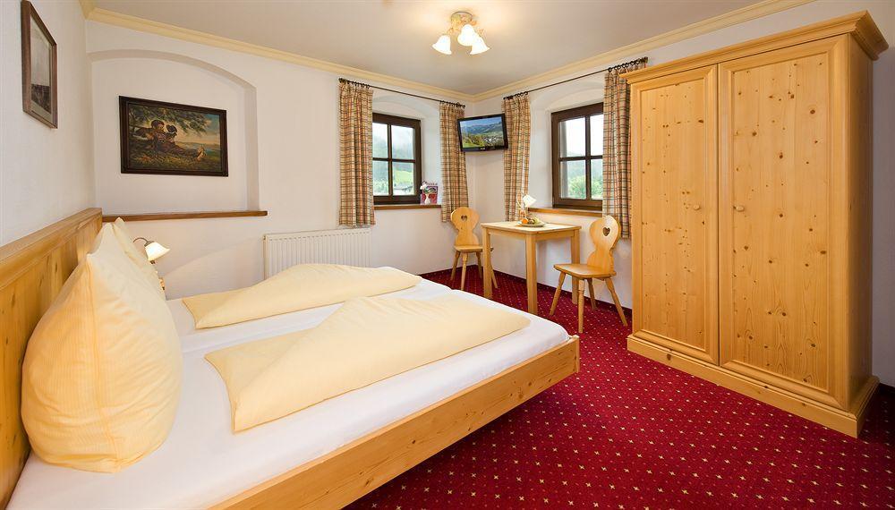Hotel Reitlwirt Brixen im Thale Luaran gambar