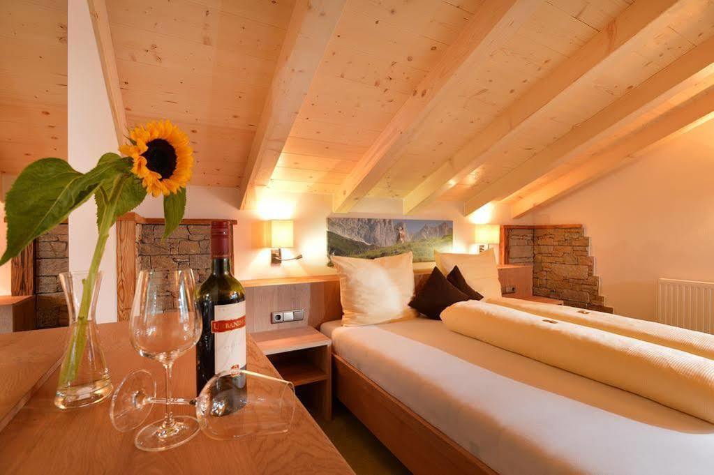 Hotel Reitlwirt Brixen im Thale Luaran gambar